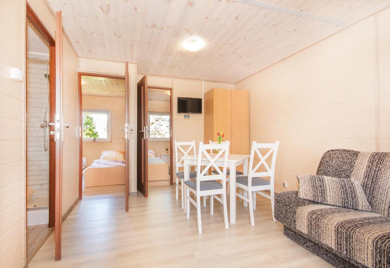 Przyjazna Osada - Domki I Apartamenty Ujście-Darłowskie Eksteriør billede
